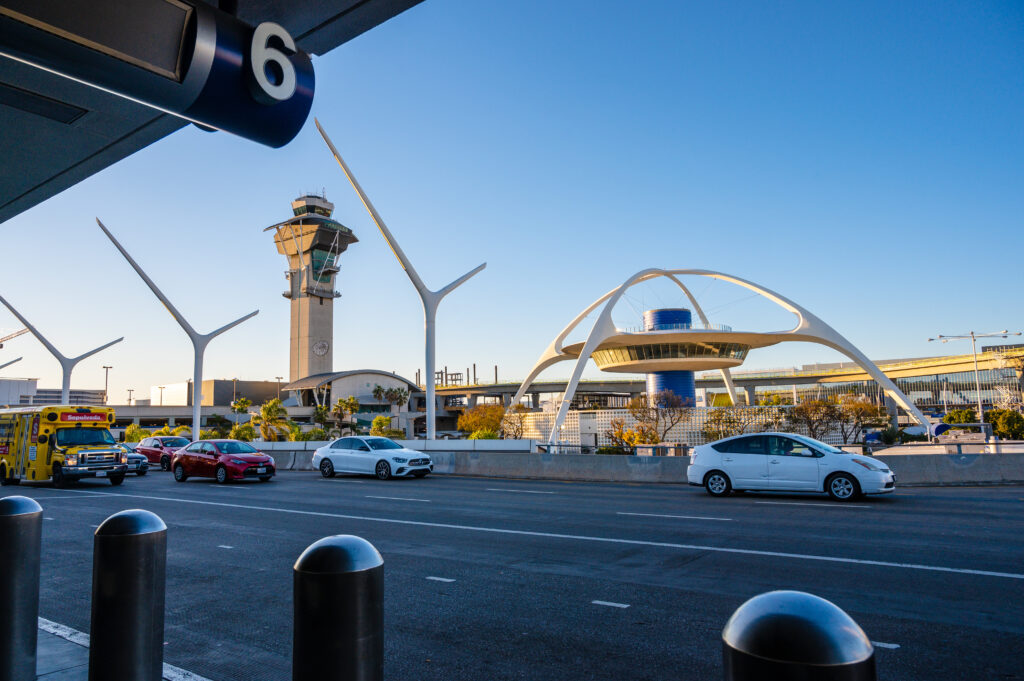 How Traffic in Los Angeles Affects Airport Transfers